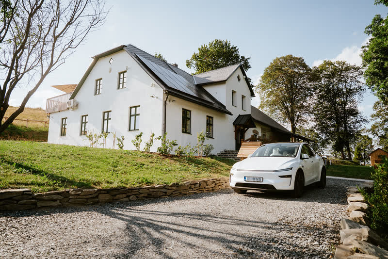 Parking right by Polňačka Cottage