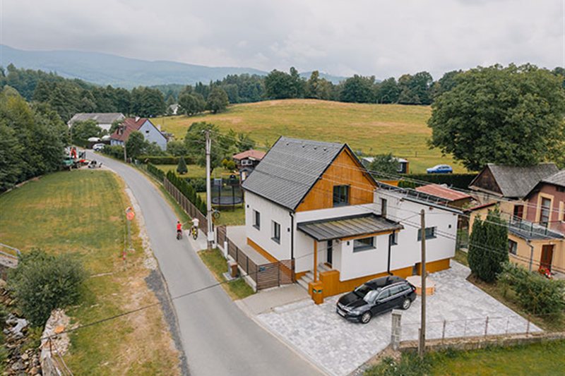 Rychleby cottage in Černá Voda from above